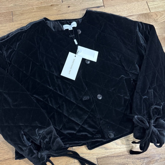 Something Navy Black Quilted Velvet Jacket - Picture 2 of 2